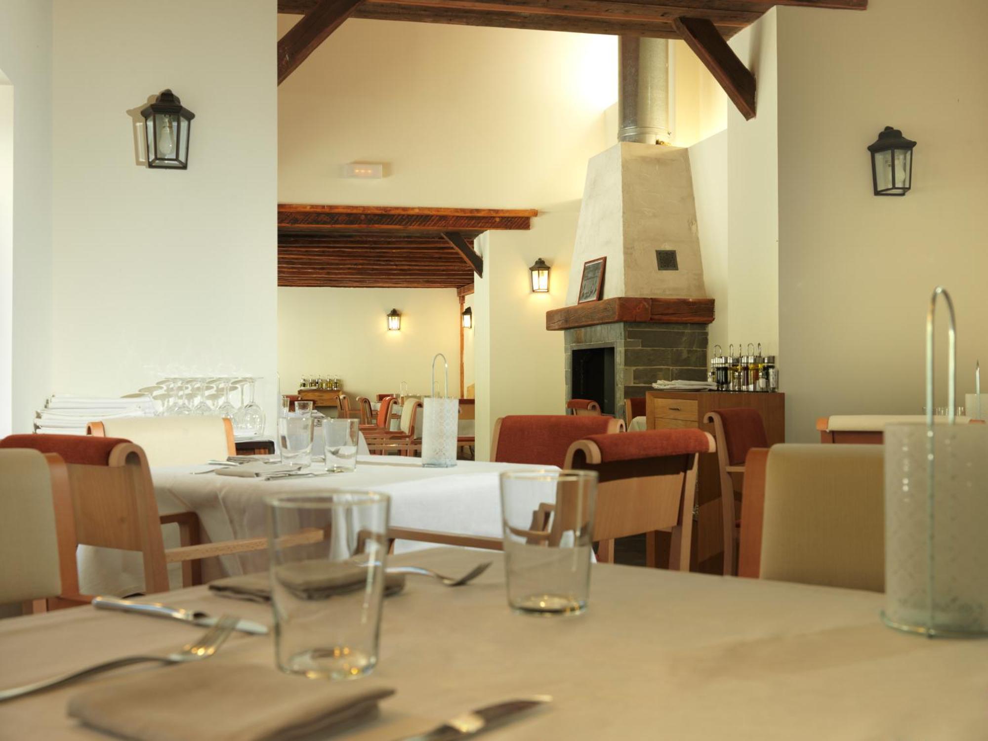 Hotel Continental Balneario De Panticosa Buitenkant foto